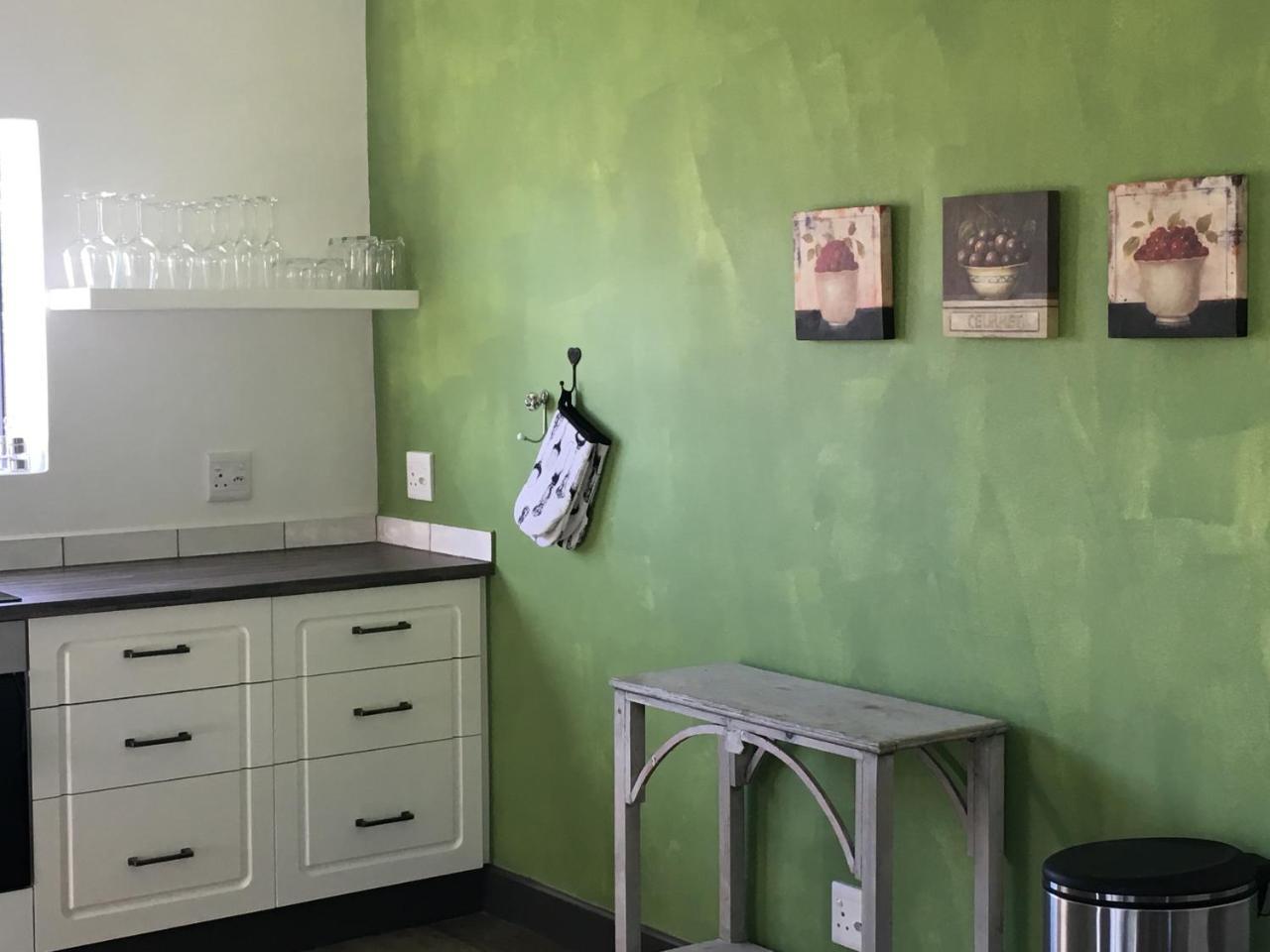 Sweetwater Guesthouse Веллингтон Экстерьер фото